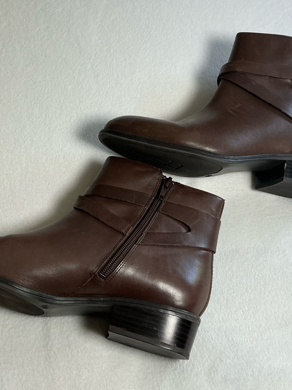 Lauren Ralph Lauren Marsha Brown Leather Ankle Boots Strappy Buckle Size 8.5B - Picture 5 of 10